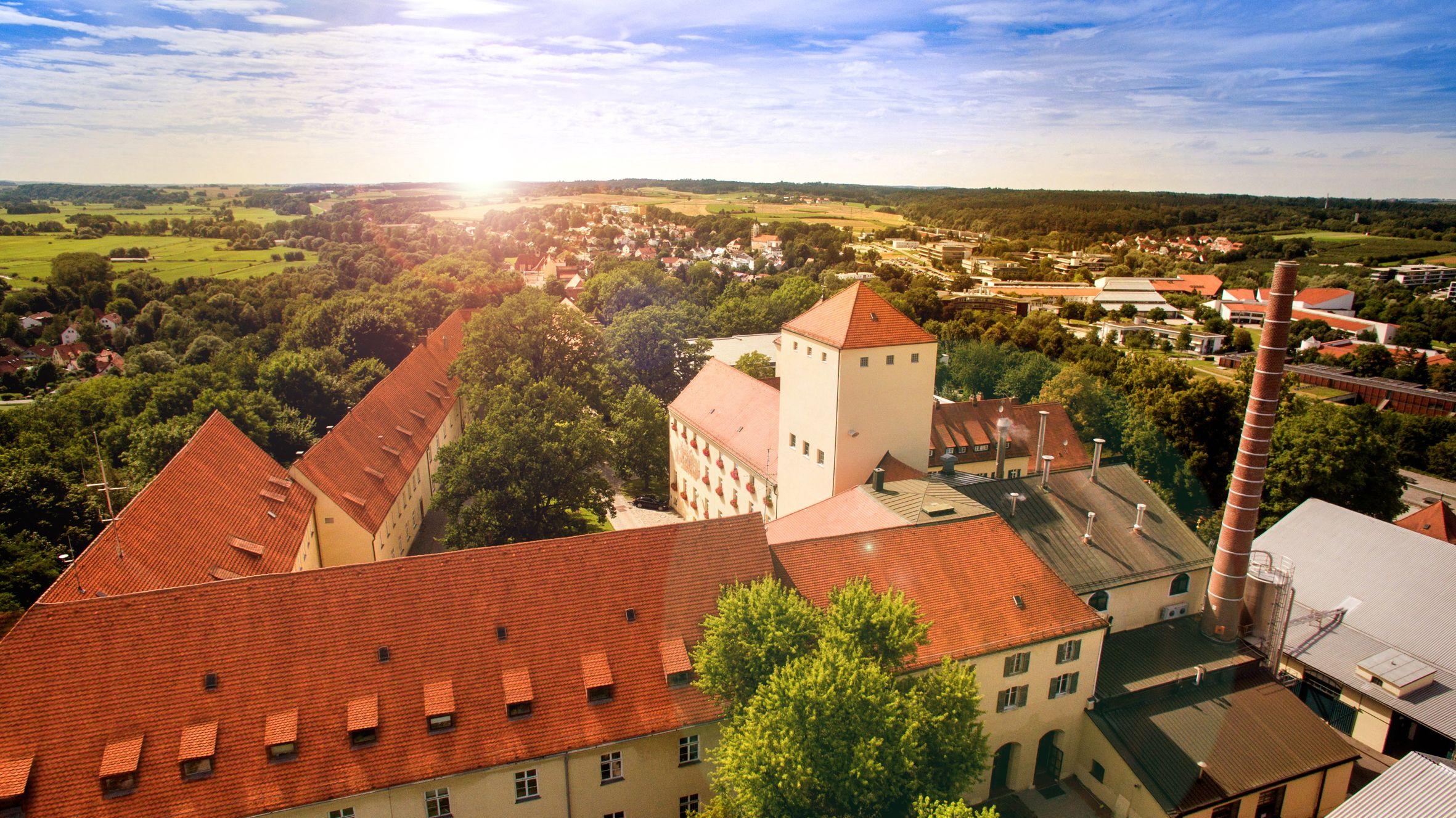 Brauerei_Luftaufnahme_Sonnenuntergang.jpg